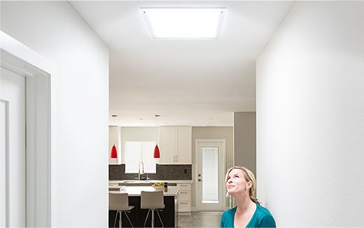 Instalace světlovodu série Solatube Brighten Up® v obytné místnosti